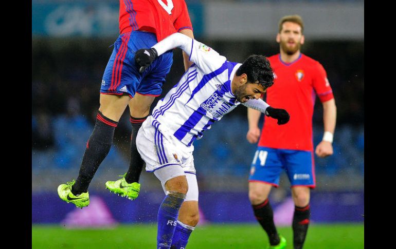 Real Sociedad quiso imprimirle más ritmo en la segunda parte del encuentro. AFP / A. Guillenea