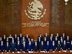 Los gobernadores asistieron a la ceremonia conmemorativa del Centenario de la Promulgación de la Constitución. TWITTER / @gracoramirez