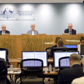 Denuncian más de cuatro mil casos de pederastia en Australia