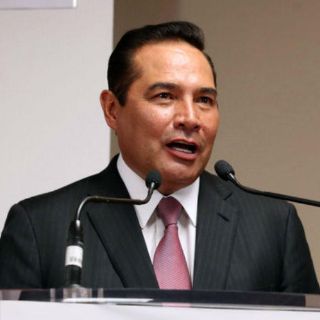 Gobierno amplía programa de leche Liconsa a 300 municipios