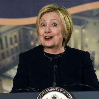 ‘El futuro es femenino’, recuerda Hillary Clinton