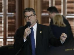 La iniciativa de Charles Perry permitiría que los funcionarios que promuevan las políticas ‘santuario’ sean acusados de un crimen. AP / E. Gay