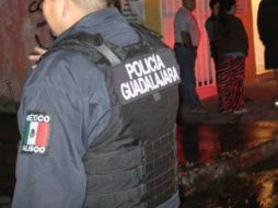 El policía fue trasladado a la unidad de la Cruz Verde Ernesto Arias donde fue valorado con un esguince de rodilla. EL INFORMADOR / ARCHIVO