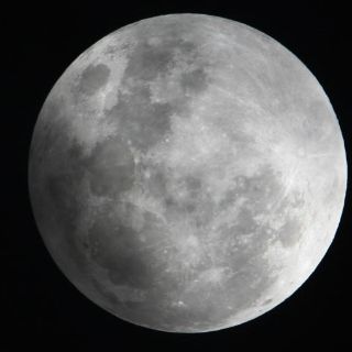 Cometa y eclipse lunar darán espectáculo este fin de semana