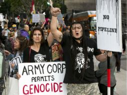 Los opositores a la obra protestaron en todo el país en una acción que algunos calificaron como su 'última batalla'. AP / D. Dovarganes