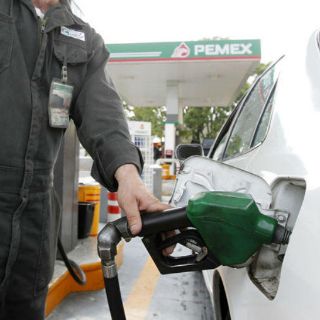 Por gasolinazo, precios registran alza más alta en 18 años