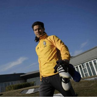 Mediocampista Hernanes sale de Juventus para jugar en China