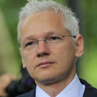 Julian Assange podría dejar embajada si Lasso gana elección