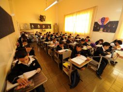 ''El incremento en la escolaridad se asocia directamente con el mejoramiento de la productividad'', dice el legislador Sesma Flores. EL INFORMADOR / ARCHIVO