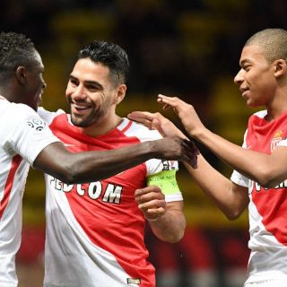 Mónaco golea al Metz y se afianza a la cima de la Liga francesa