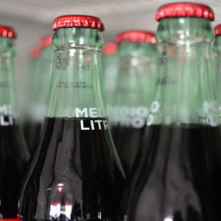 Espían a promotores del impuesto a refrescos en México: NYT