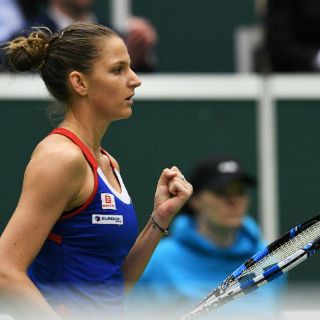 Pliskova arrolla a Muguruza en Copa Federación