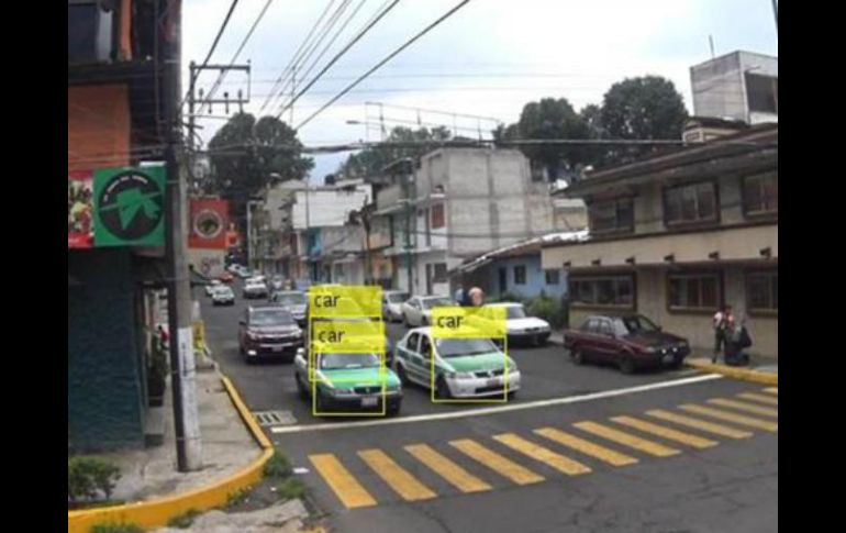 El sistema trabajaría a partir de reglas que son ideadas para dar prioridad, primero a la vialidad con mayor número de carriles. ESPECIAL / Conacyt