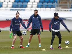 Bale (I), espera recuperar su mejor forma física y fubolística. TWITTER / @realmadrid