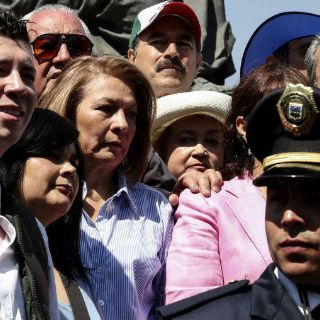 Miranda de Wallace denuncia presencia de hombre armado en marcha