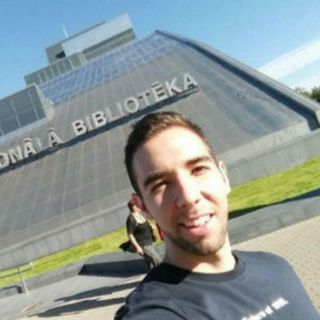 Mexicano detenido en Letonia llega a México tras ser liberado