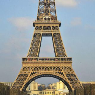 Comando yihadista planeaba atentado contra la Torre Eiffel