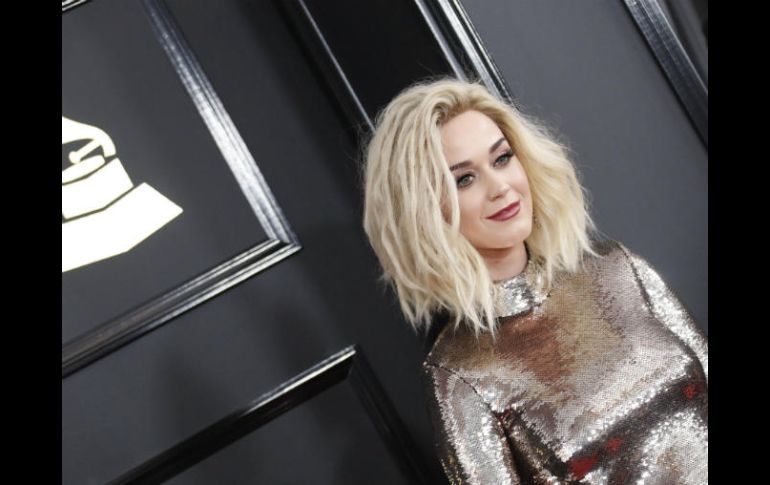 Katy Perry presentó en los Grammy su nueva canción 'Chained to the Rythm'. EFE / P. Buck