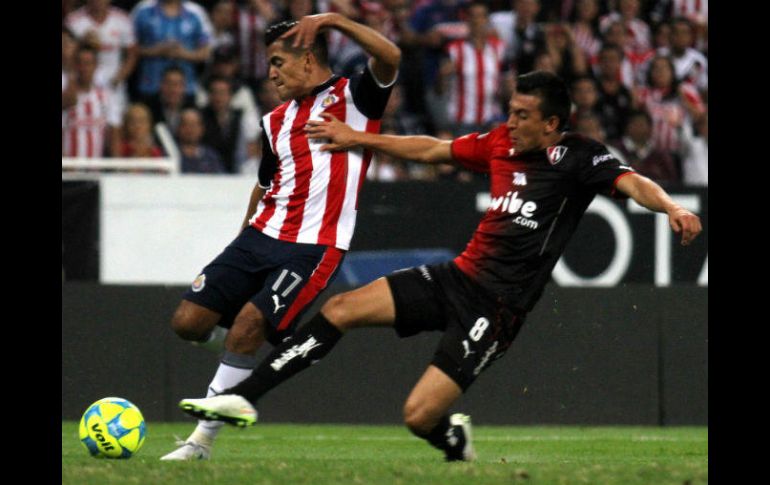 Univisión mencionó que la liga oficial de futbol mexicano, la Liga MX, atrae a más televidentes que otras ligas. MEXSPORT / ARCHIVO