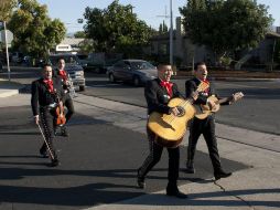 Hay personas que consideran que llevar serenata es la antesala para lograr el ''sí'' en una conquista o solicitud de matrimonio. EFE / ARCHIVO