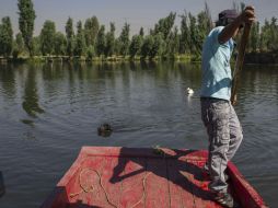 A causa de la fisura se perdieron 25 centímetros de agua del canal. AFP / ARCHIVO