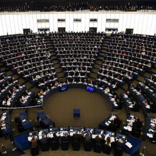La Eurocámara aprueba el tratado CETA con Canadá