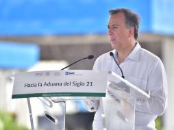 La SHCP informó que el gobierno federal trabaja coordinadamente para propiciar un comercio exterior más ágil y sencillo. TWITTER / @SHCP_mx