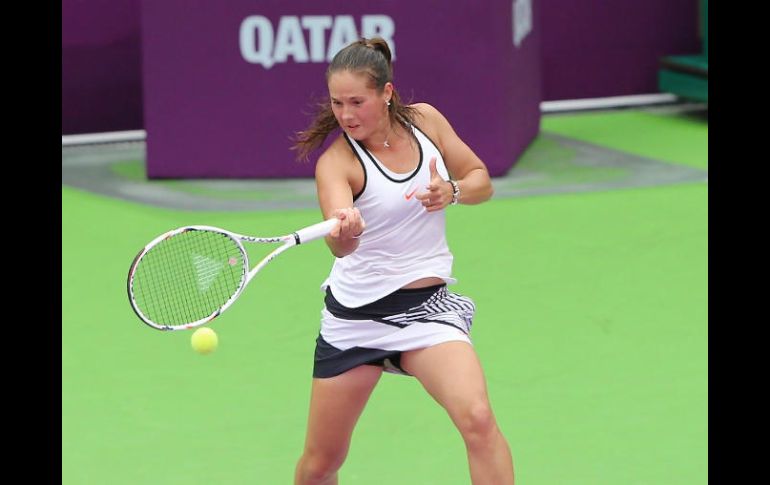 Kasatkina (foto), de 19 años y número 32 del ranking mundial, vence a la ex número uno que ha tenido un inicio de año complicado. TWITTER / @QatarTennis