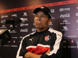 Los números de José Guadalupe Cruz no alcanzan para calificar de exitoso su trabajo como timonel rojinegro. EL INFORMADOR / ARCHIVO