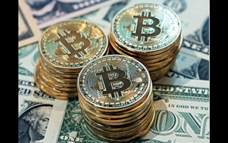 Actualmente en México no existen leyes que regulen el uso de monedas virtuales, como el Bitcoin. BLOOMBERG  /