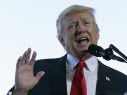 'Queremos productos fabricados en Estados Unidos, hechos por manos estadounidenses', afirma Trump. AP / S. Walsh