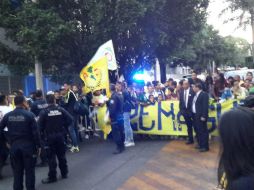 Cerca de 70 seguidores azulcremas se dieron cita en el hotel de concentración. EL INFORMADOR / D. Reos