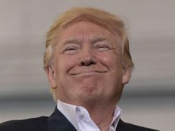 'Tomaré una decisión en los próximos días, pero mañana (domingo) nos reuniremos con cuatro de ellos', dijo Trump a la prensa. AP / S. Walsh