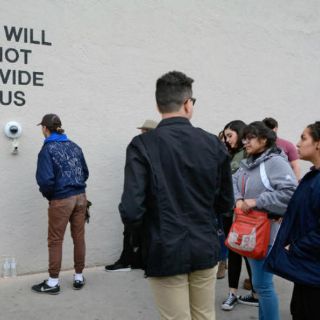 Shia LaBeouf lleva su obra contra Trump a Nuevo México