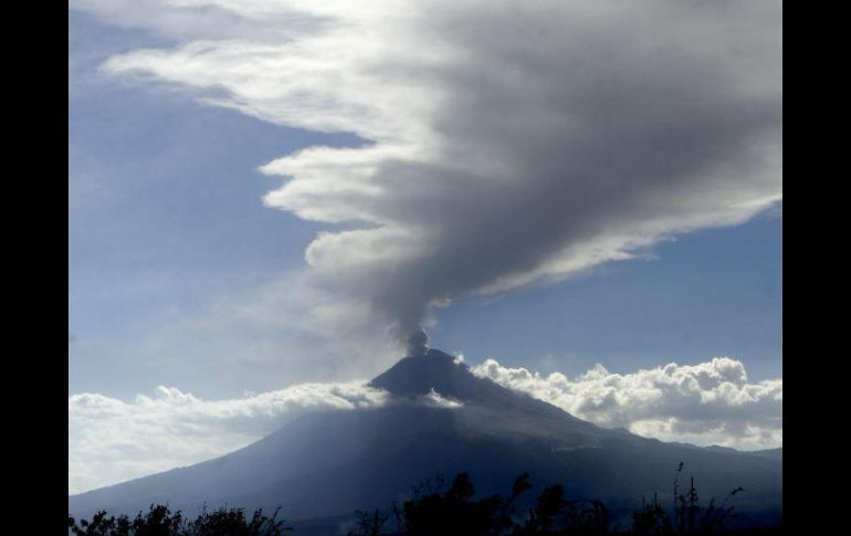 El Centro Nacional de Prevención de Desastres recomienda a la población no acercarse al volcán. NTX / ARCHIVO