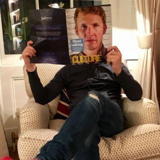 Carrie Fisher predijo su muerte, dice James Blunt