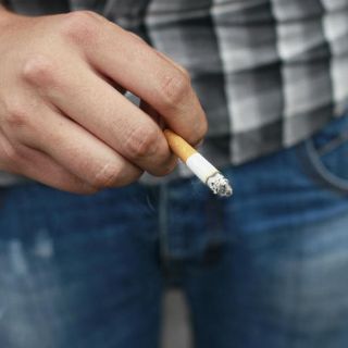 Cambiar hábitos, fundamental para dejar de fumar, afirman especialistas