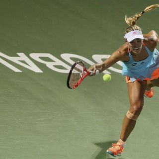 Angelique Kerber avanza en Campeonato de Dubái