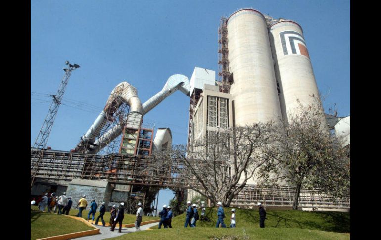 La empresa desarrolló ‘una mezcla de aditivos especial que resultó en una consistencia estable y bajo contenido de agua’. EL INFORMADOR / ARCHIVO