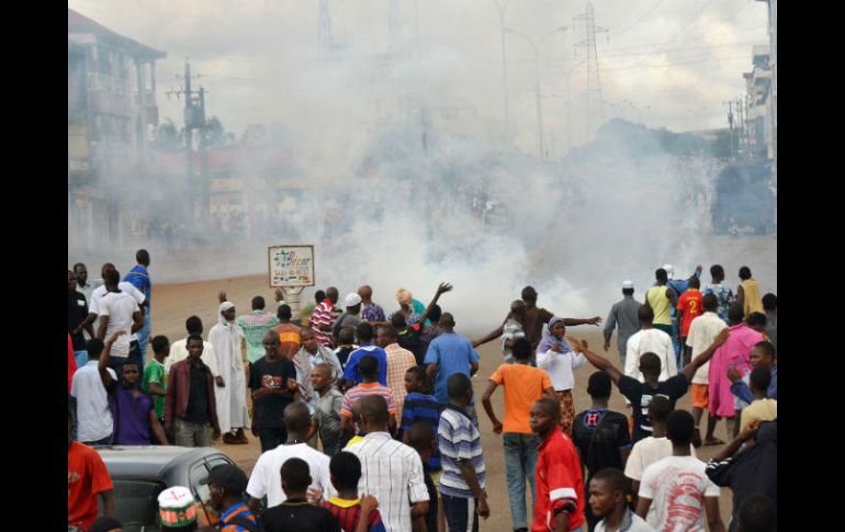 A pesar de que se ha tratado de llegar a acuerdos, las manifestaciones se recrudecieron esta semana. AFP / ARCHIVO