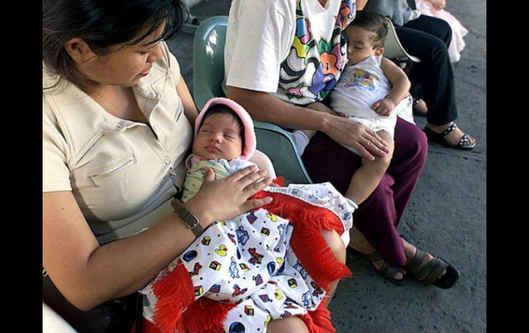 Los más vulnerables son los niños de cero a cinco años de edad, cuyo sistema inmunológico aún es débil. AFP / ARCHIVO