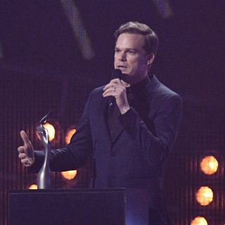 David Bowie gana el Brit al artista del año de forma póstuma