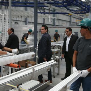 Llegan 3 empresas más a centro logístico de Acatlán