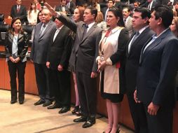 El presidente de la Mesa Directiva del Senado le tomó protesta a Gutiérrez ante el pleno legislativo. TWITTER / @Emilio_Gamboa_