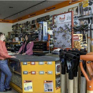 Suman mil 700 tiendas Construrama en México