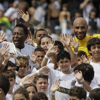 Corte brasileña pide arrestar a hijo de Pelé por narcotráfico
