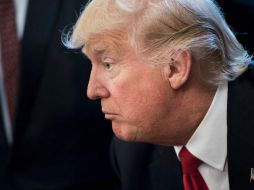 Trump ha firmado varios decretos para reducir regulaciones federales. AFP / B. Smialowski