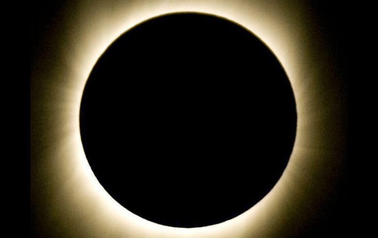 Se trata de un eclipse de Sol anular, es decir que únicamente se podrá apreciar la orilla del Sol en forma de anillo. EL INFORMADOR / ARCHIVO