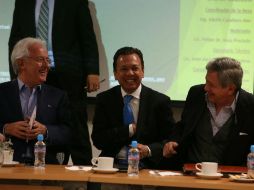 Alejandro Martí, presidente de México SOS, Pablo Lemus, alcalde de Zapopan, y Adolfo Caballero, coordinador de la mesa de seguridad. EL INFORMADOR / R. Tamayo