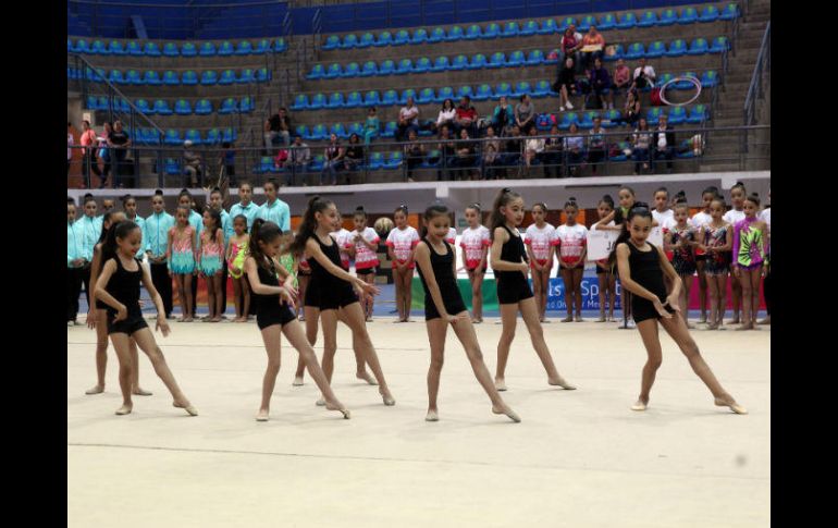 En el Torneo de la Rosa compiten gimnastas de ocho estados de la República. EL INFORMADOR / M. Vargas